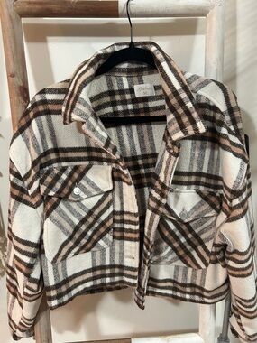 Madewell Cropped Plaid Shacket in Cream and Brown